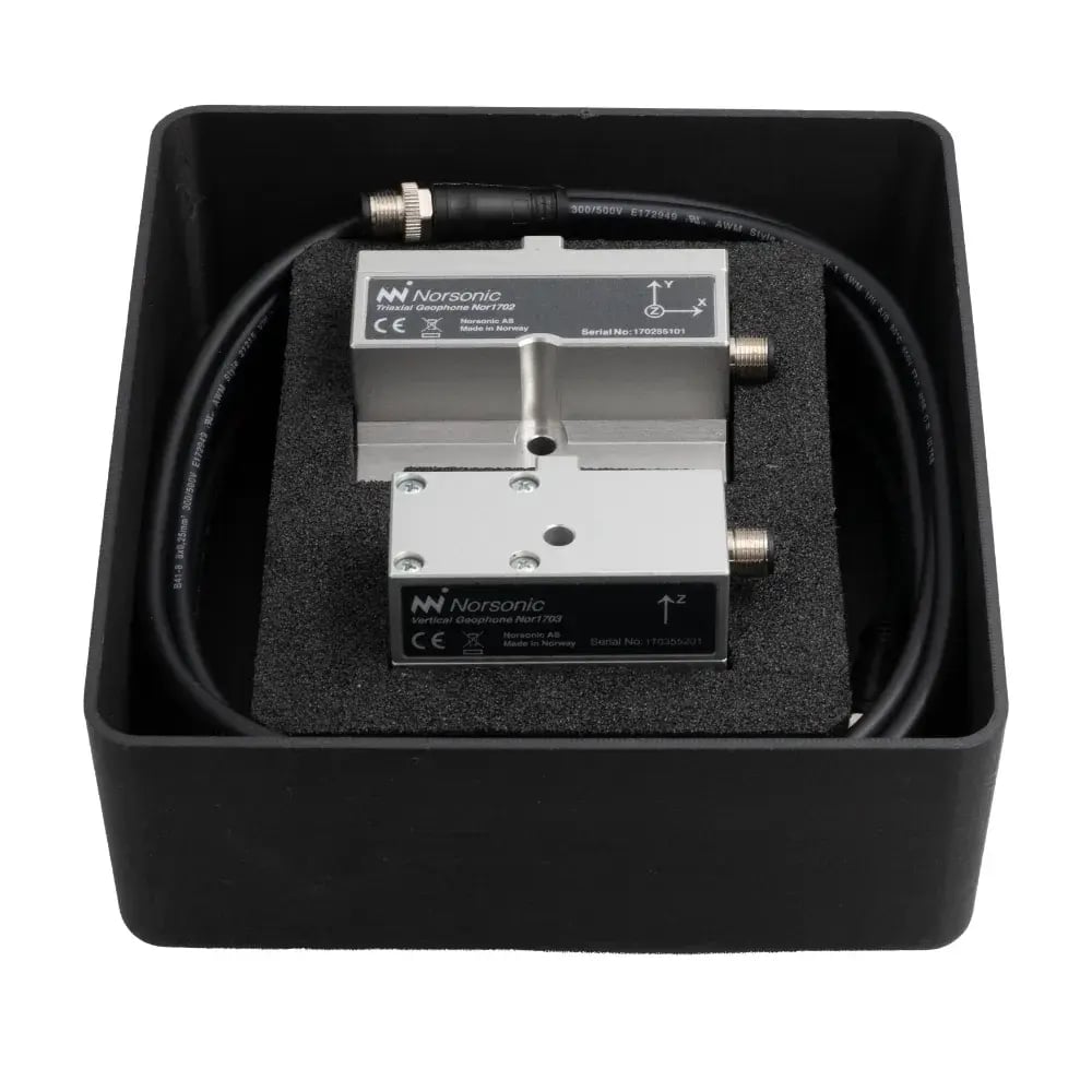 Nor163-case-with-sensors(1000x1000px)